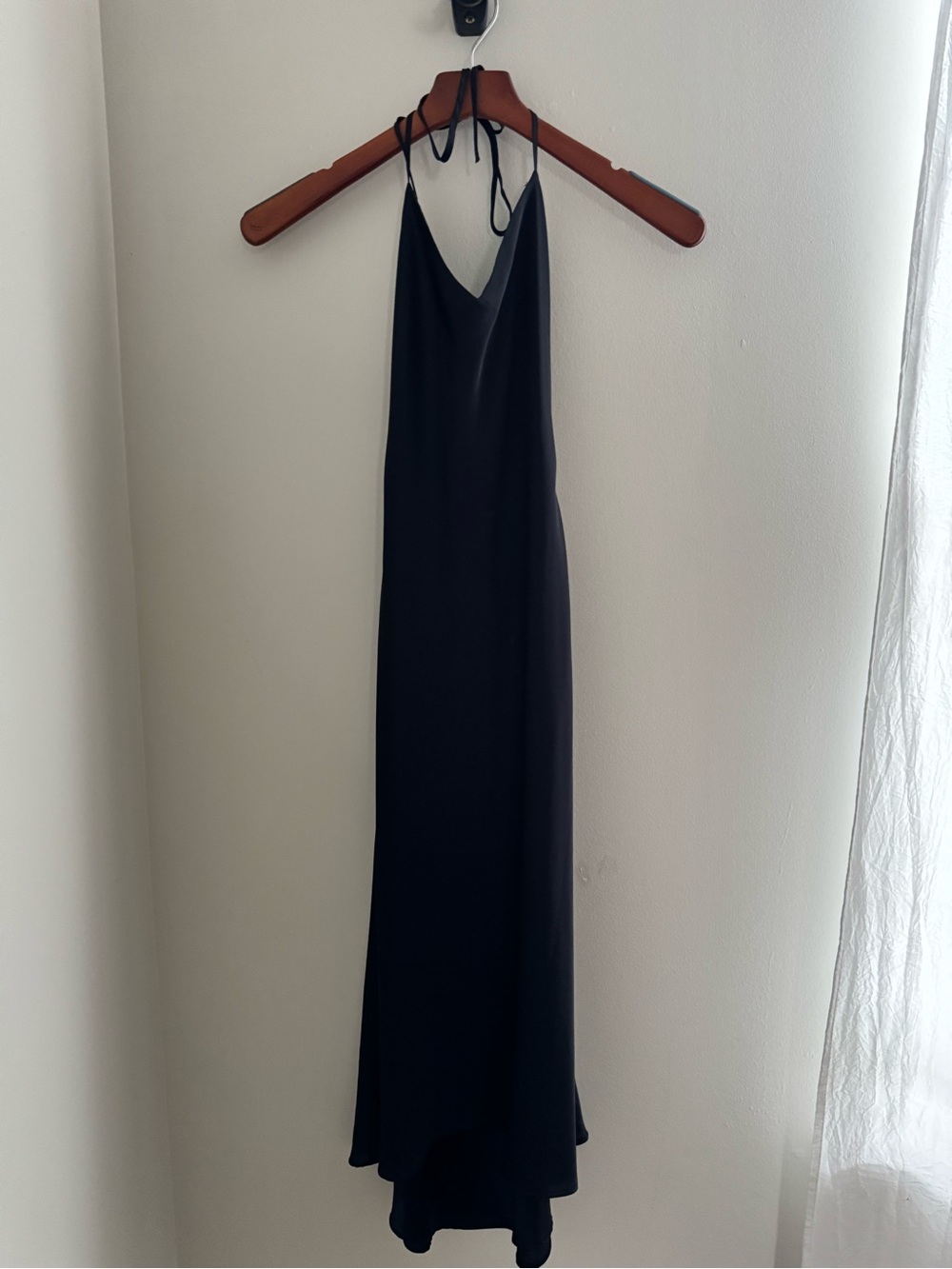 Abercrombie & Fitch Black Satin Halter Maxi Dress – XS